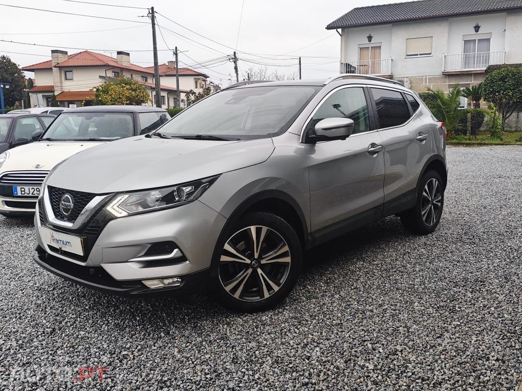 Nissan Qashqai 1.5 dCi N-Connecta J18