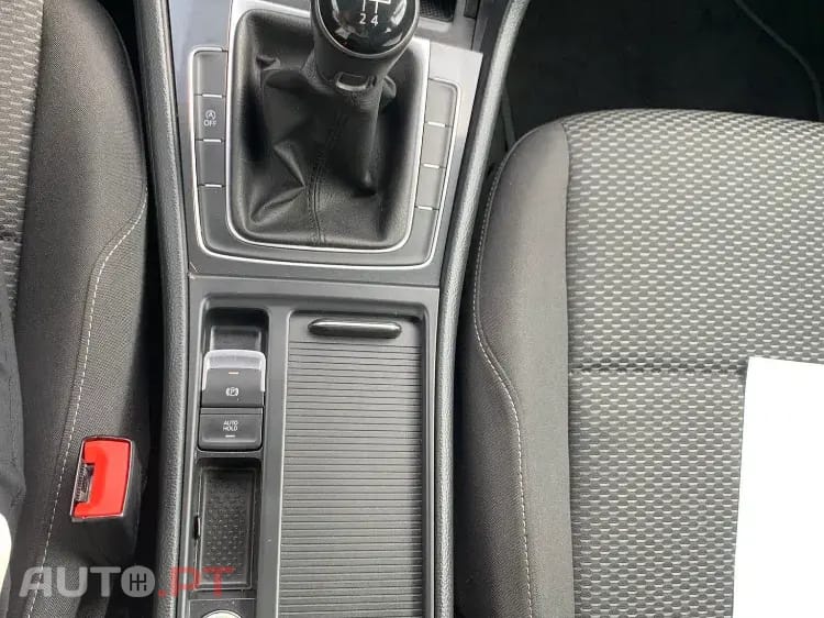 Volkswagen Golf 1.6 TDI Confortline