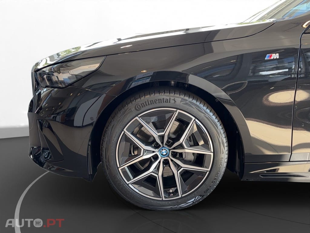 BMW i5 Touring eDrive40 Pack Desportivo M