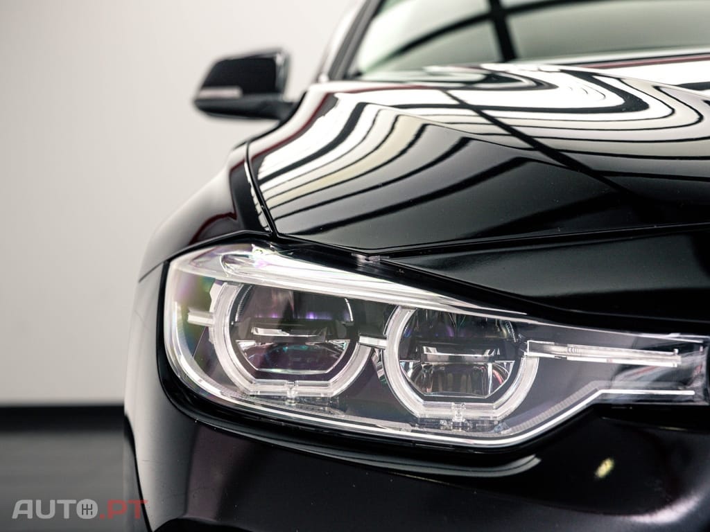 BMW 320 d Auto