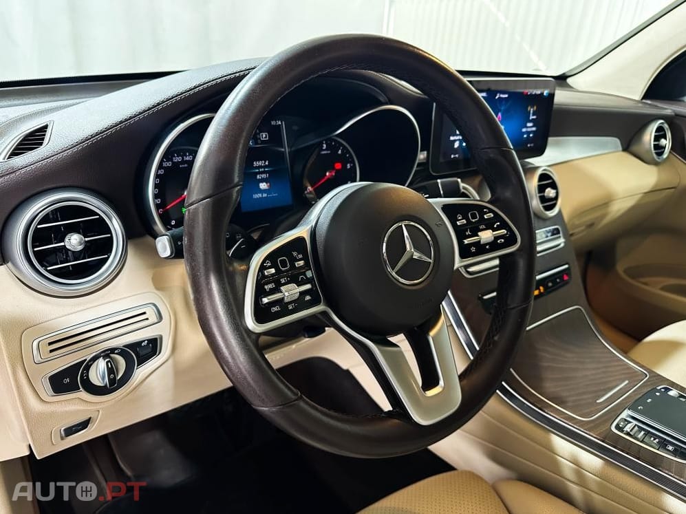Mercedes-Benz GLC 300 de 4Matic 9G-TRONIC AMG Line