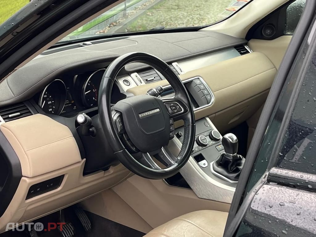 Land Rover Evoque 2.0 eD4 SE Dynamic