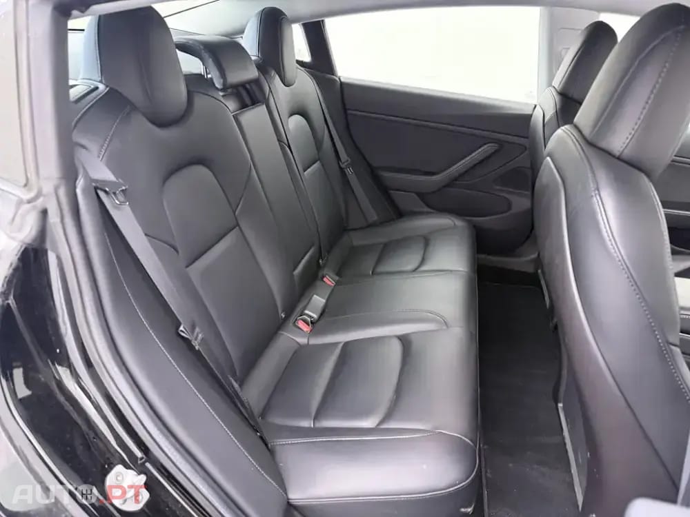 Tesla Model 3 Long-Range Dual Motor AWD