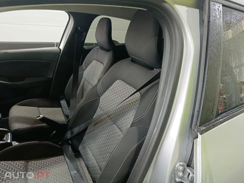 Renault Clio 1.0 TCe Limited Bi-Fuel