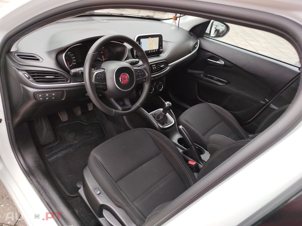 Fiat Tipo 1.3 M-Jet Lounge Tech J17