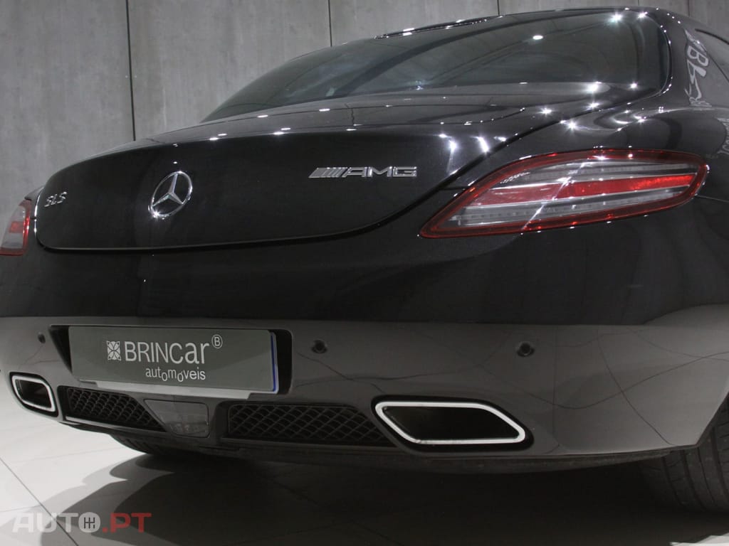 Mercedes-Benz SLS 63 AMG