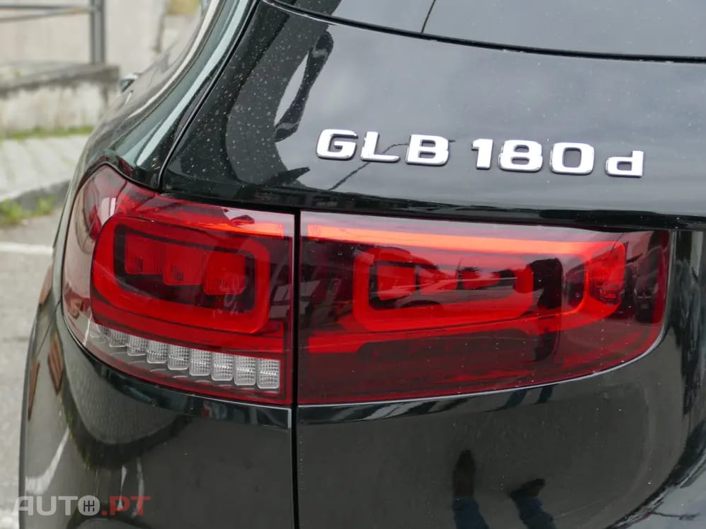 Mercedes-Benz GLB 180 d AMG Line