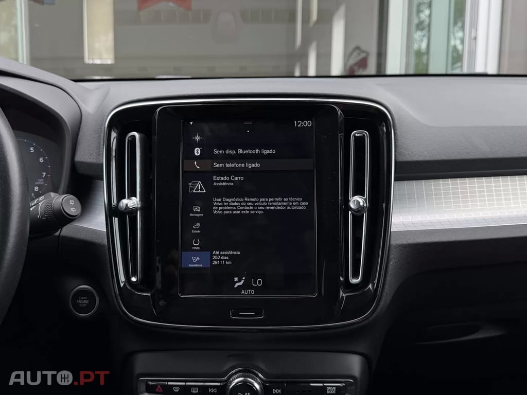 Volvo XC40 1.5 T3 Momentum Plus