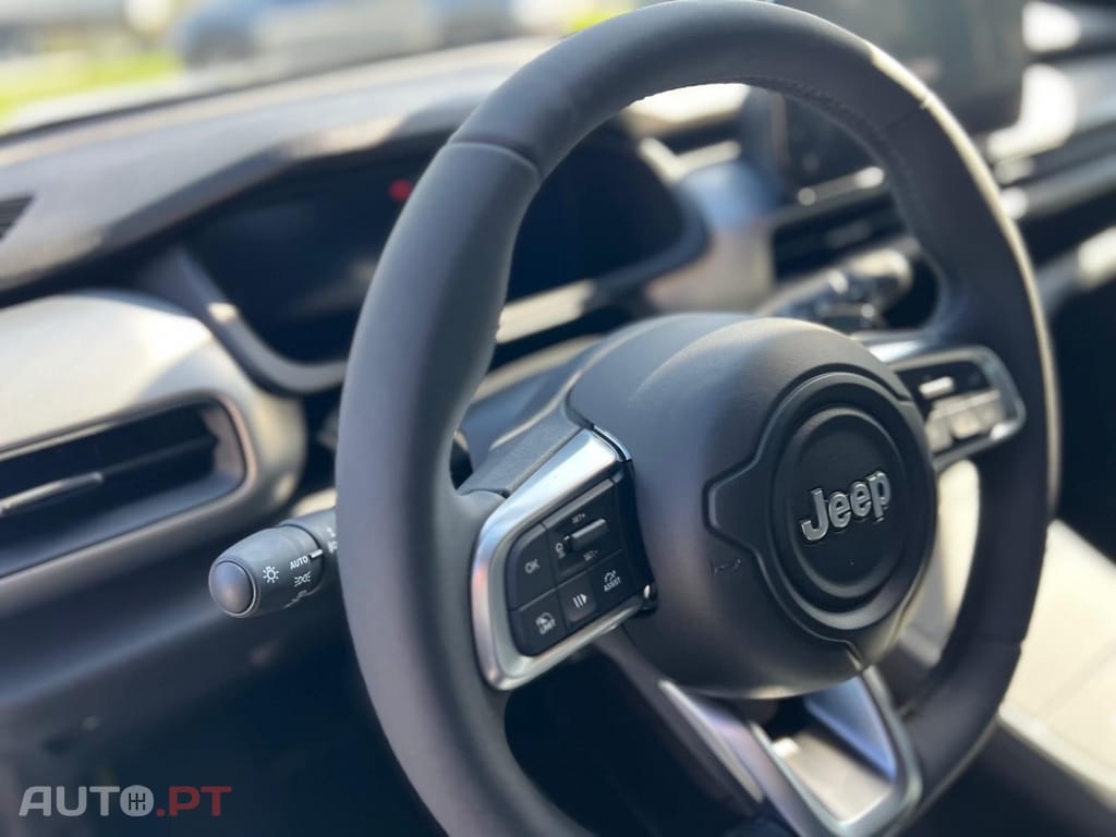 Jeep Avenger 1.2 4xe Hybrid eAWD Upland