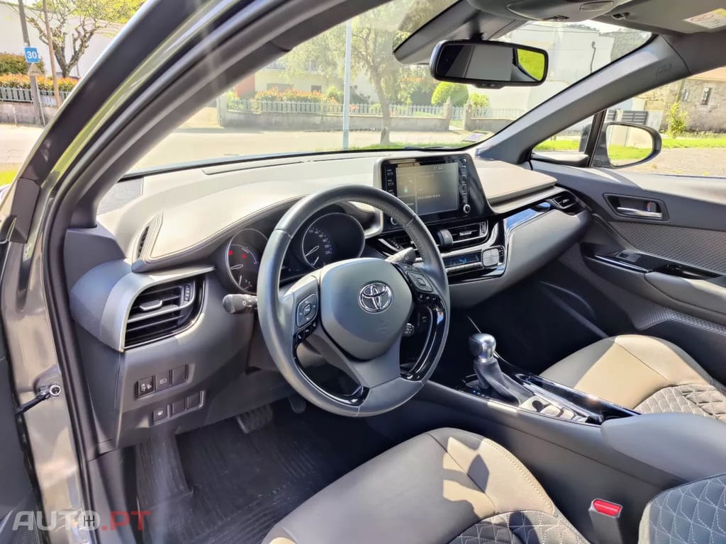 Toyota C-HR 1.8 HSD Exclusive+P.Luxury