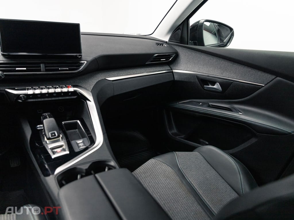 Peugeot 5008 1.5 BlueHDi Allure EAT8