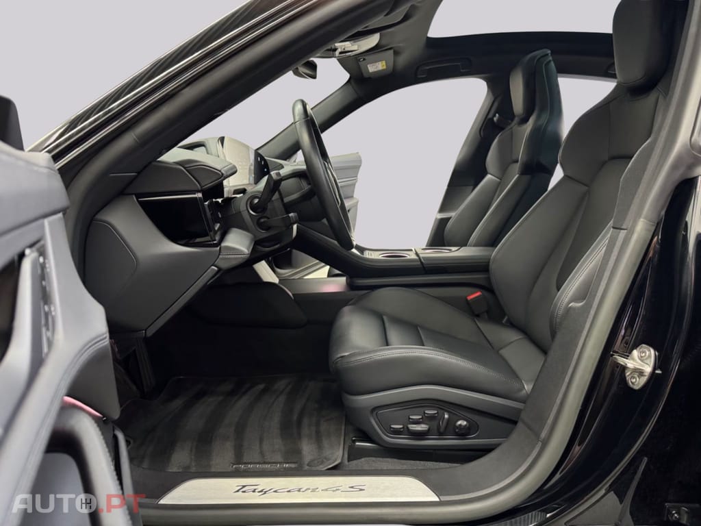 Porsche Taycan 4S Performance I.V.A DEDUTIVEL 