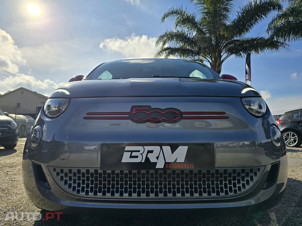Fiat 500e (RED)