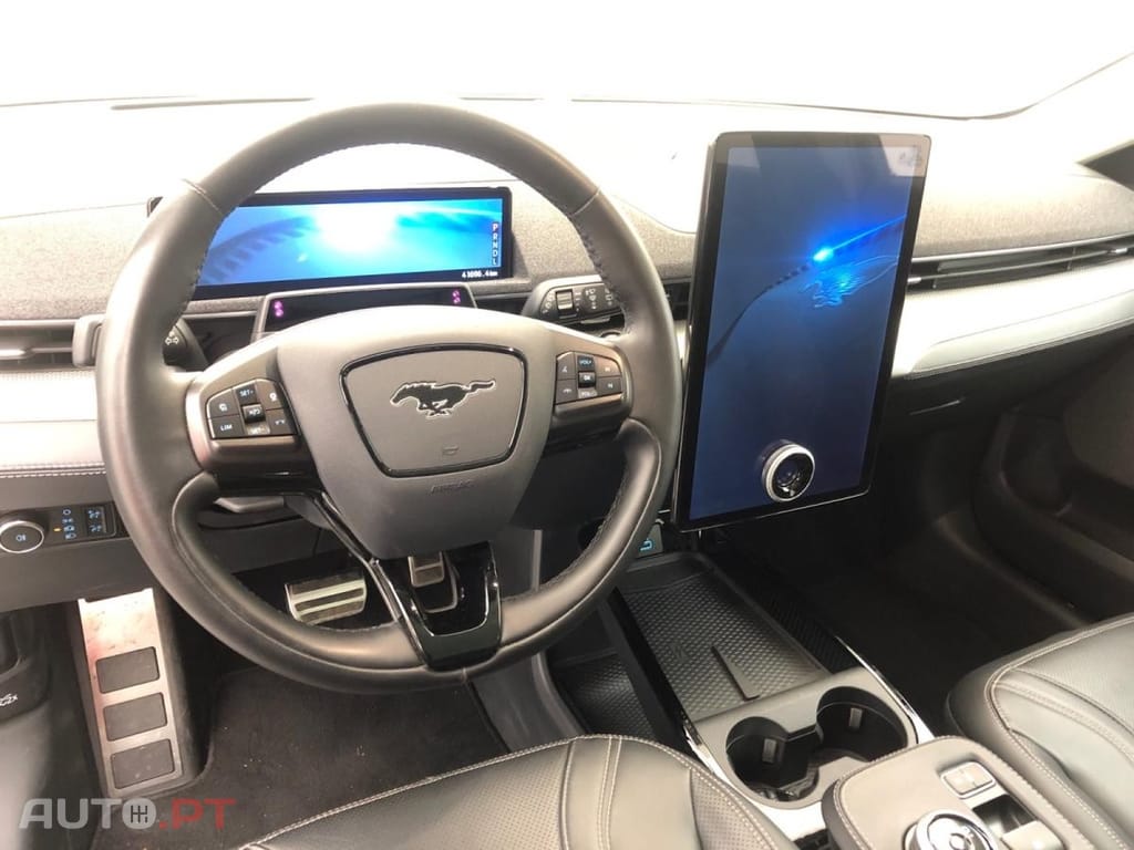 Ford Mustang Mach-E Standard Range