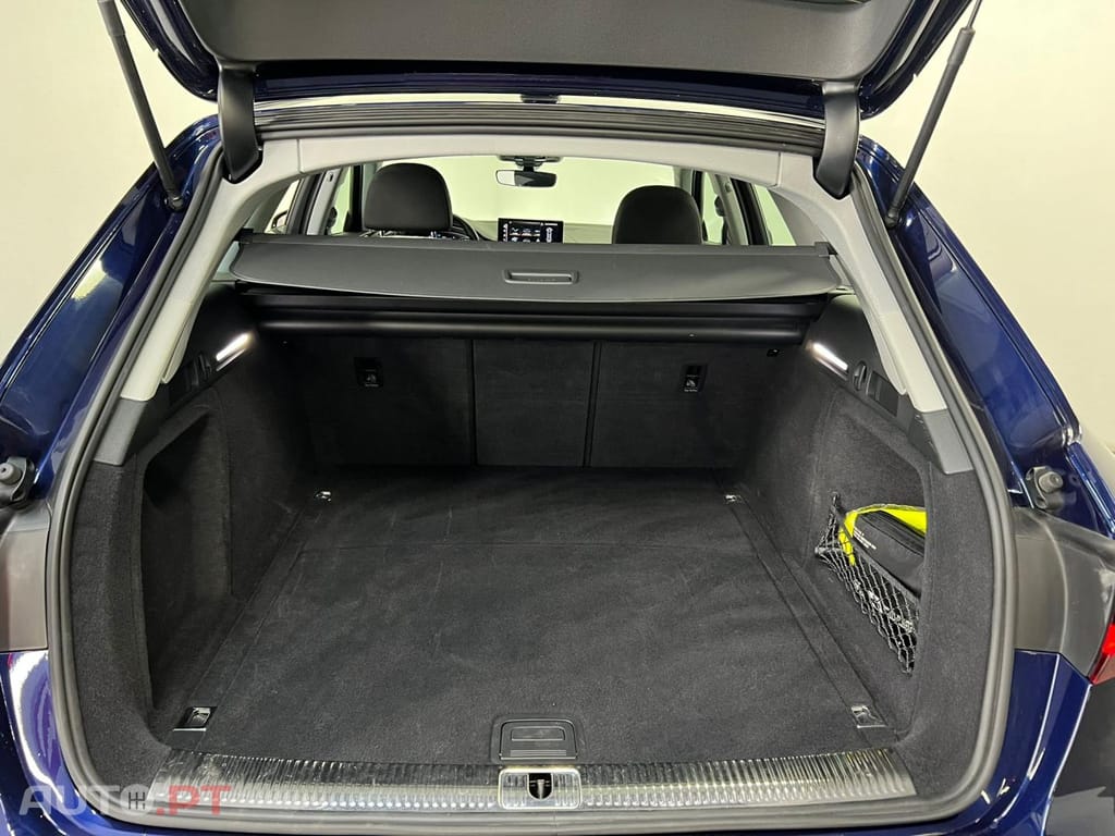 Audi A4 30 TDI S tronic Avant