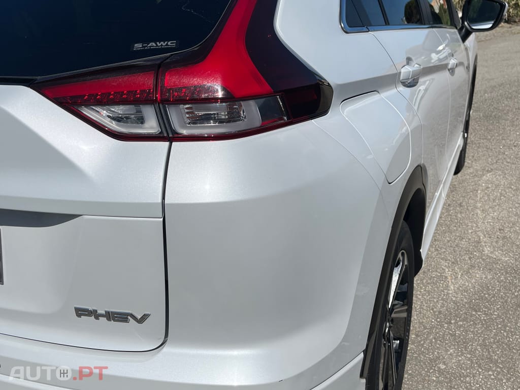 Mitsubishi Eclipse Cross 2.4 PHEV Black Edition