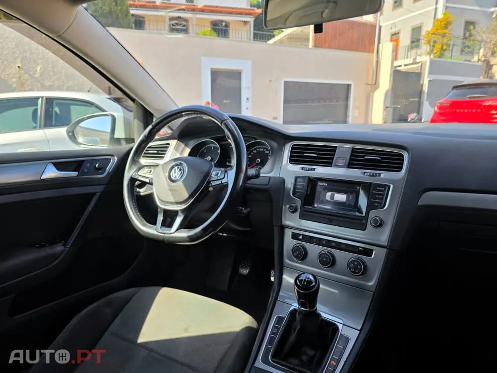 Volkswagen Golf 1.6 TDi Confortline