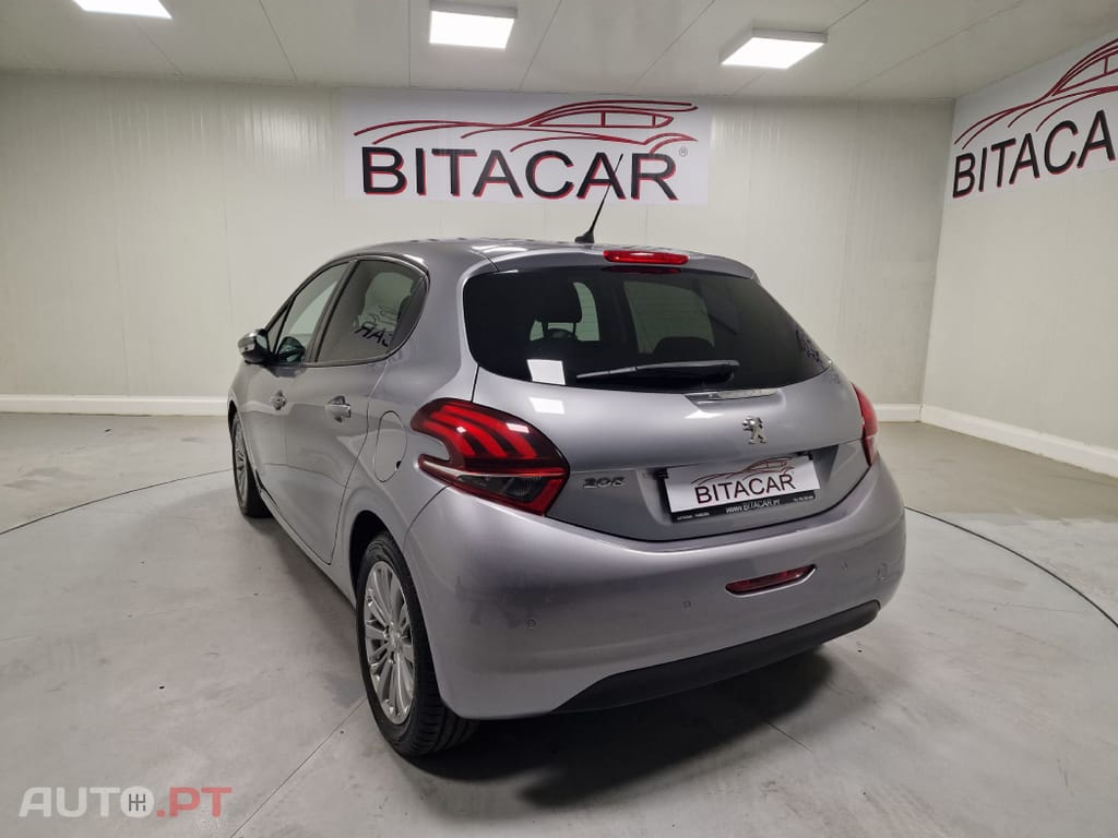 Peugeot 208 1.5 BLUEHDI 102CV SIGNATURE GPS CAMARA TRASEIRA
