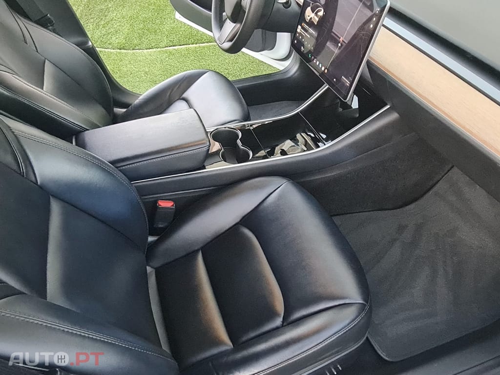 Tesla Model 3 Tração Traseira Premium