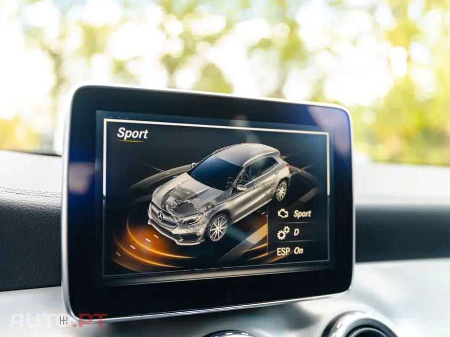 Mercedes-Benz GLA 45 AMG 4-Matic