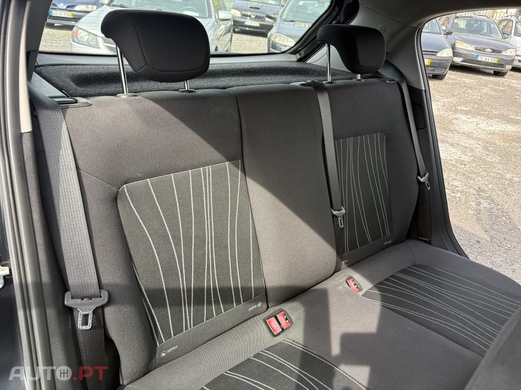 Opel Corsa 1.2 Enjoy