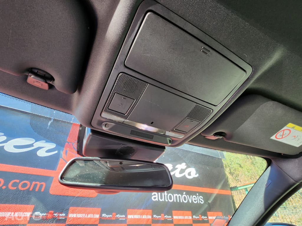 Jaguar XE 2.0 D R-Sport