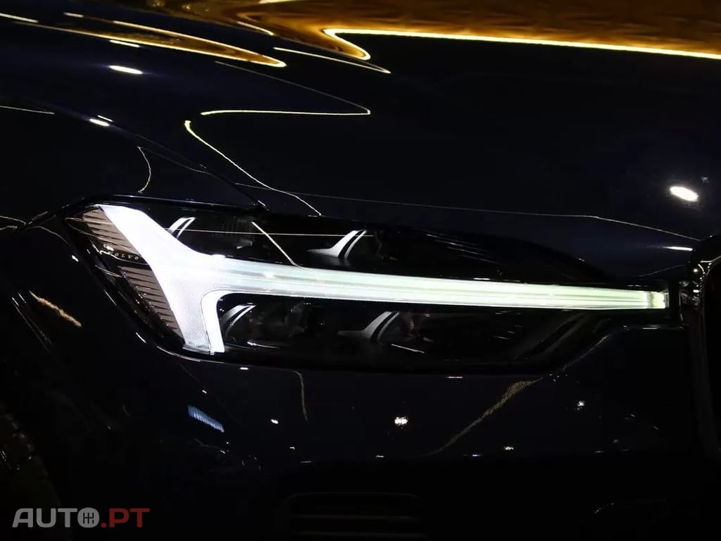 Volvo XC60 2.0 B4 Momentum