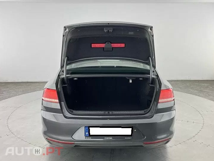 Volkswagen Passat 1.6 TDI Highline