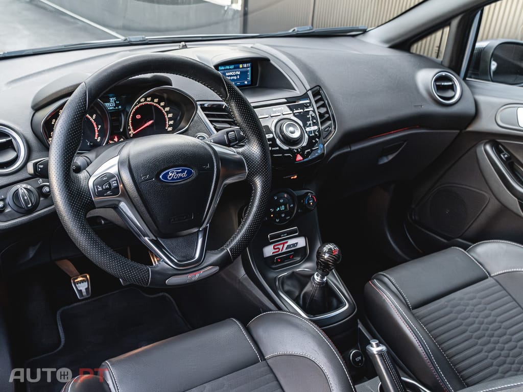 Ford Fiesta ST 200