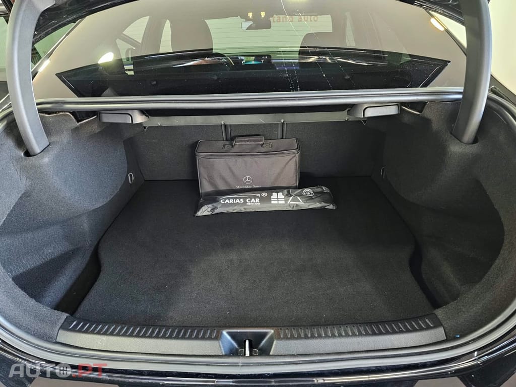 Mercedes-Benz A 250 e AMG Line