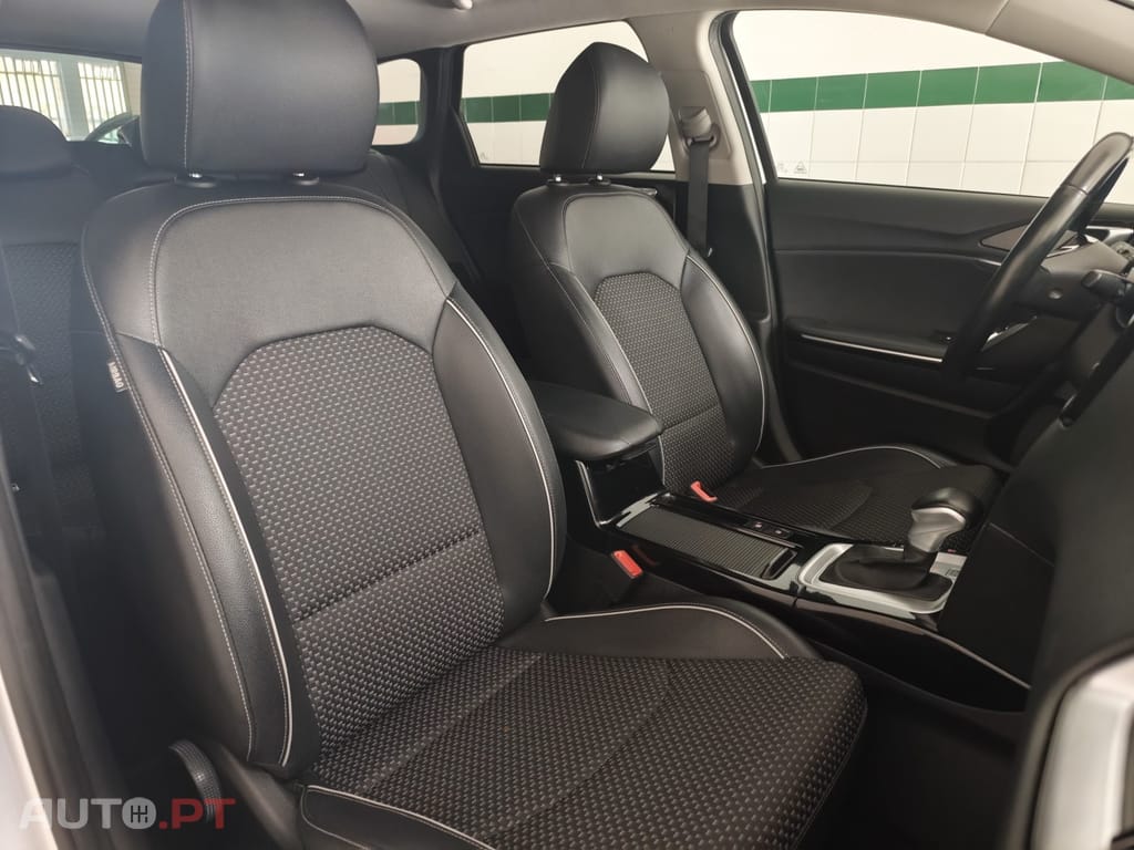 Kia Ceed SW 1.6 GDi PHEV Tech 6DCT