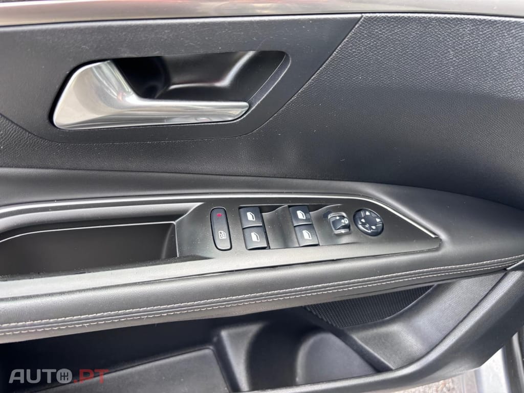 Peugeot 3008 1.5 BlueHDi Allure Pack