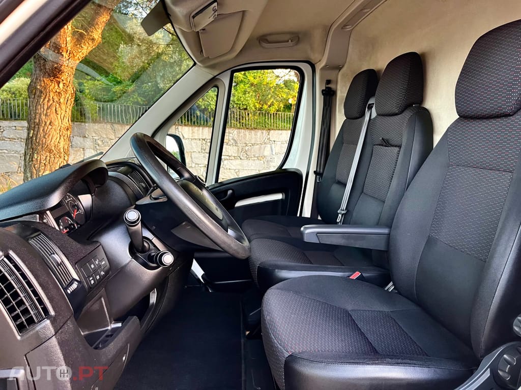 Peugeot Boxer Seminova
