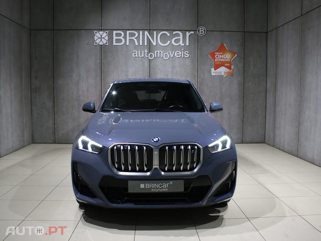 BMW iX1 xDrive30 Pack Desportivo M