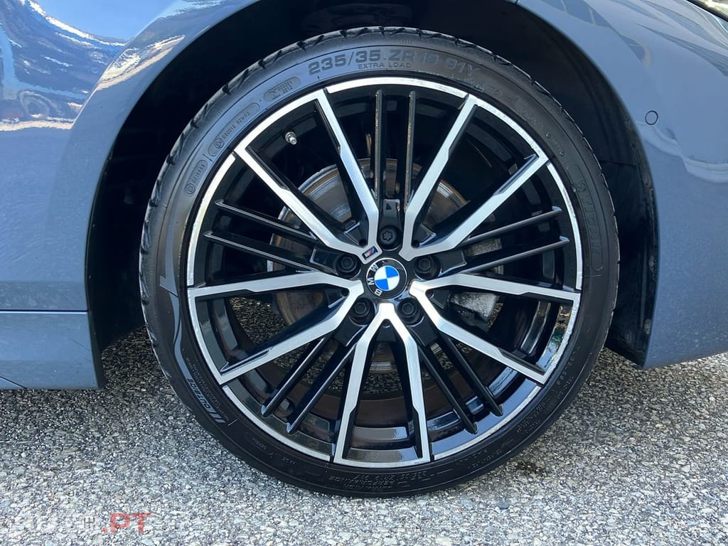 BMW 118 i Pack Desportivo M Auto