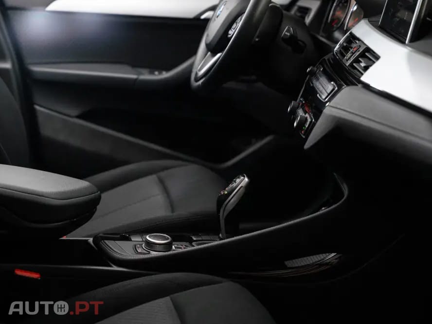 BMW X2 16 d sDrive Auto