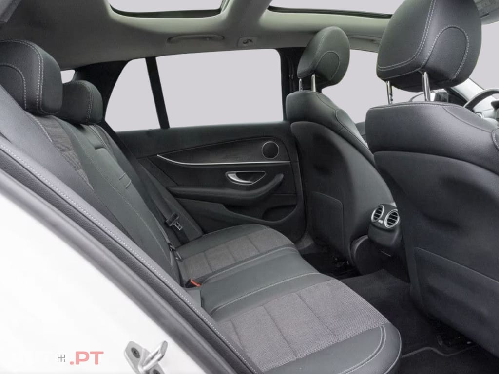 Mercedes-Benz E 300 I.V.A DEDUTIVEL  e T AVANTGARDE