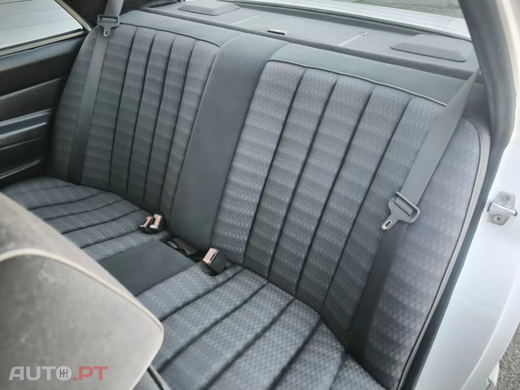 Mercedes-Benz 190 190 E 1.8