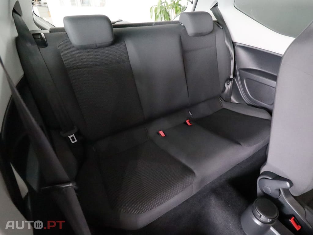 Volkswagen Up! 1.0 Take
