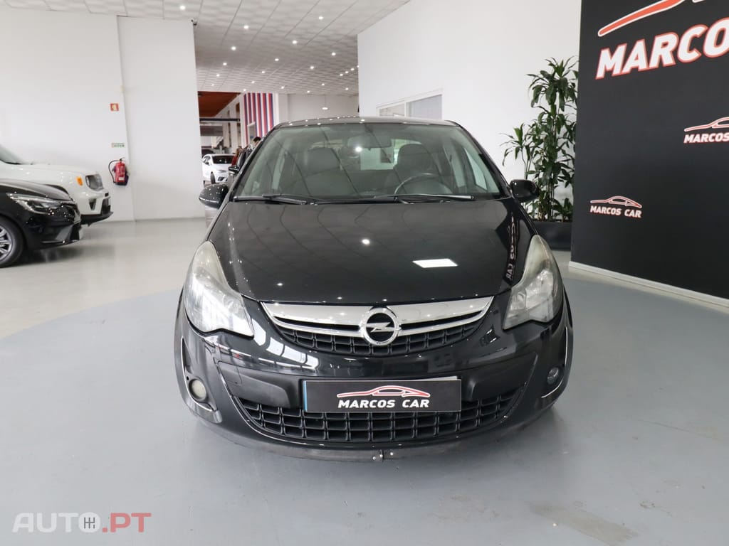 Opel Corsa 1.3 CDTi City — fotografia 2