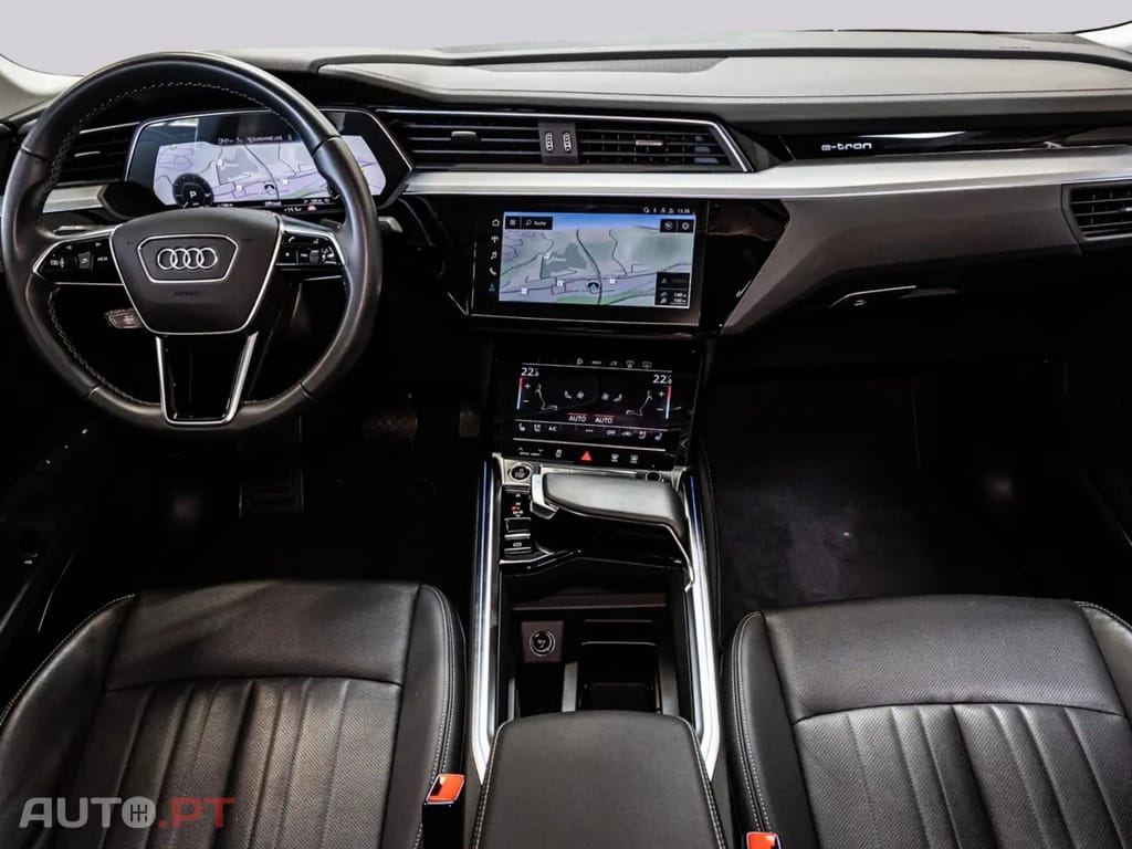 Audi E-Tron I.V.A DEDUTÍVEL 55 S LINE BLACK