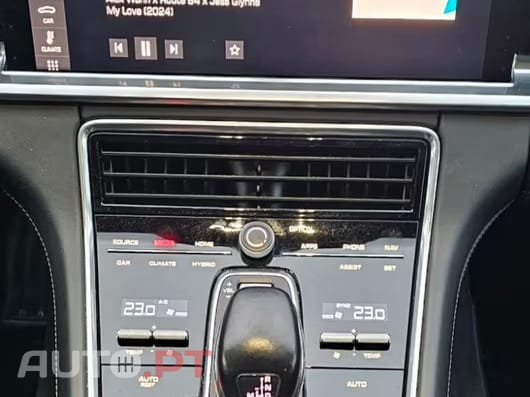 Porsche Panamera 4 E-Hybrid