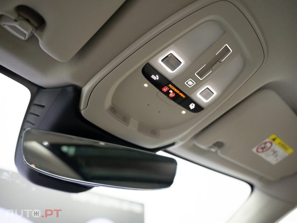 Volvo XC60 2.0 T6 PHEV Plus Bright AWD