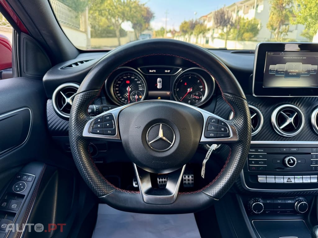 Mercedes-Benz A 180 d AMG Line