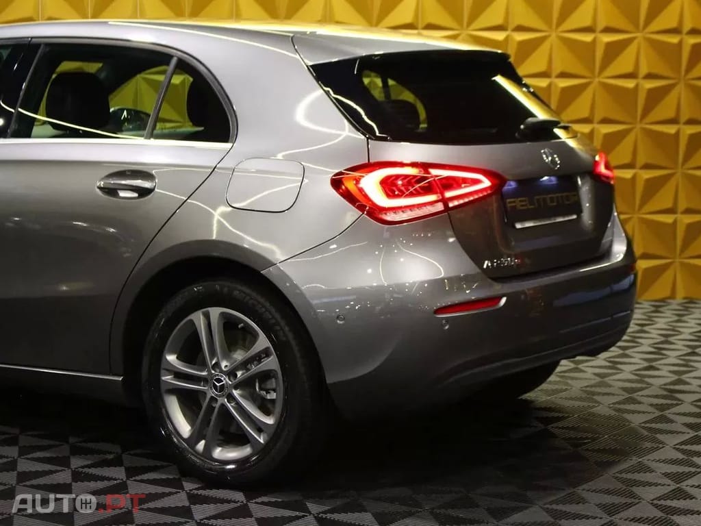 Mercedes-Benz A 250 e Progressive