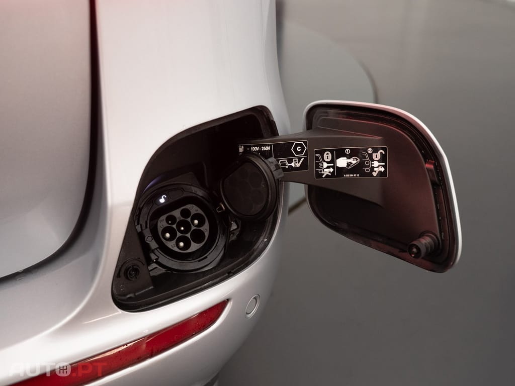 Mercedes-Benz E 300 de Avantgarde