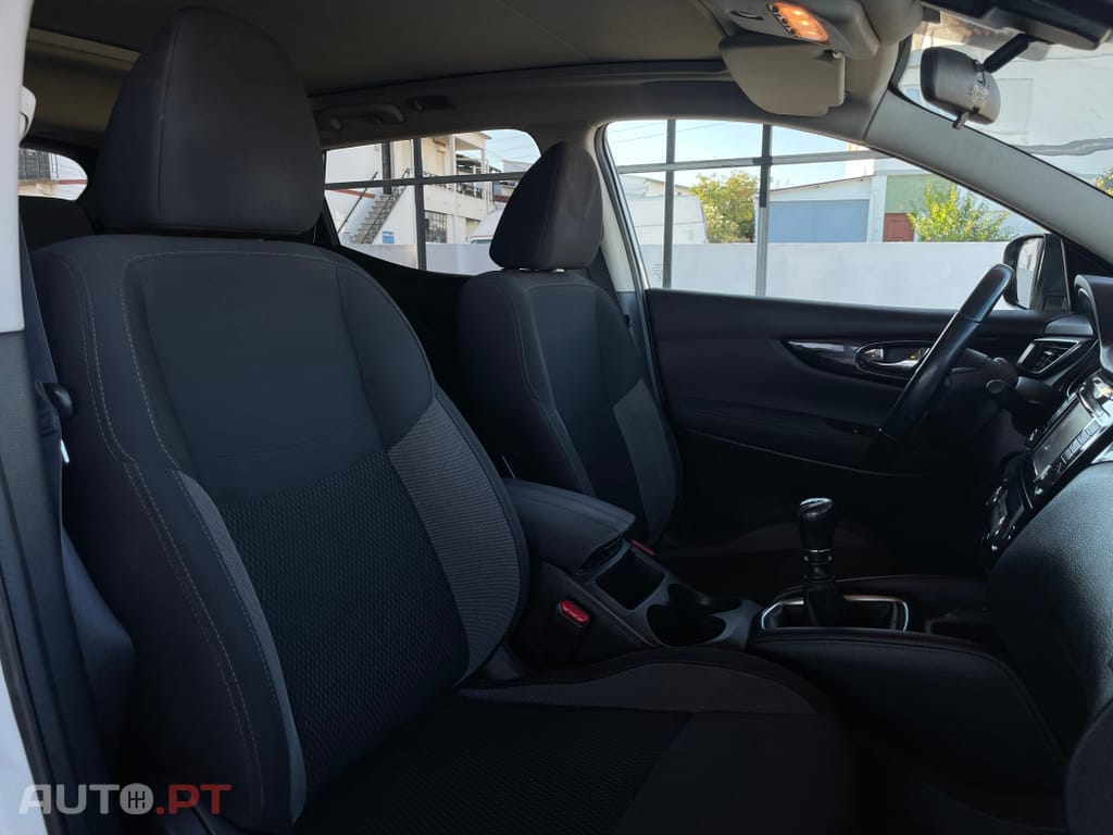 Nissan Qashqai 1.5 dCi N-Connecta