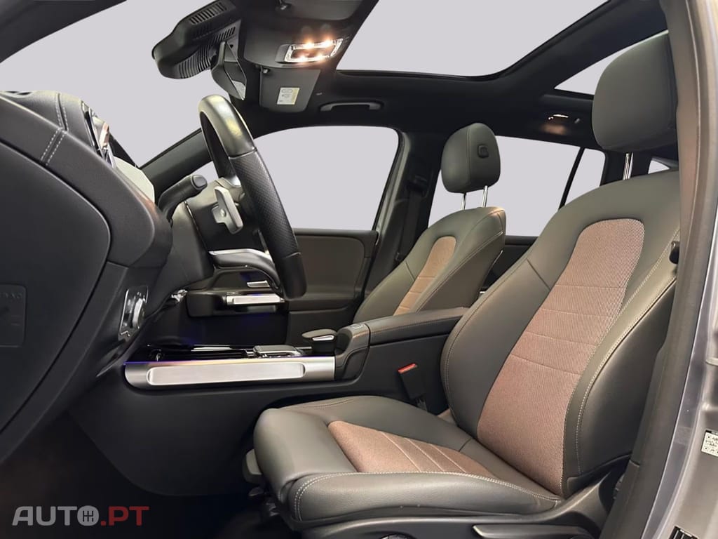 Mercedes-Benz EQB 300 4M