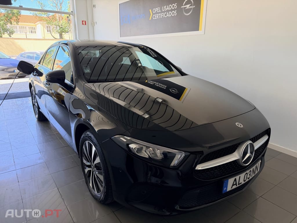 Mercedes-Benz A 250 Limousine Style Plus
