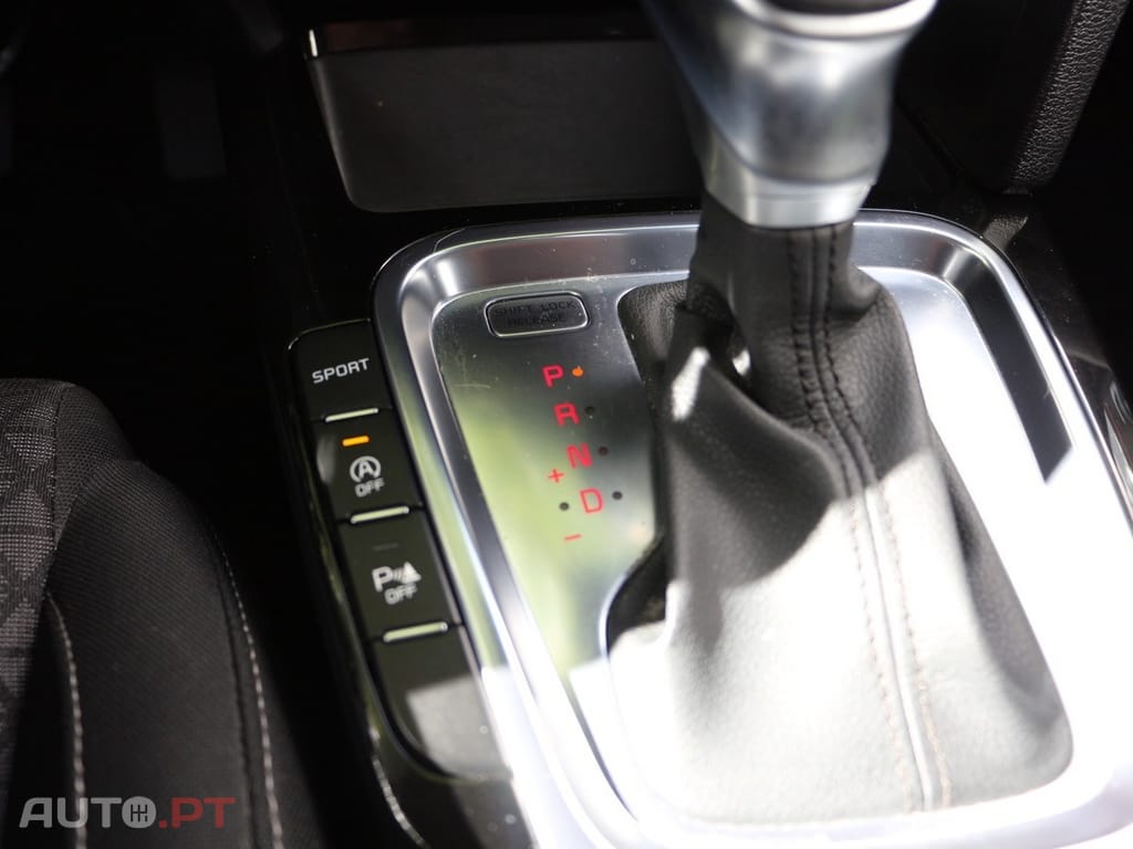 Kia Ceed 1.4 T-GDI TX+SRF 7DCT